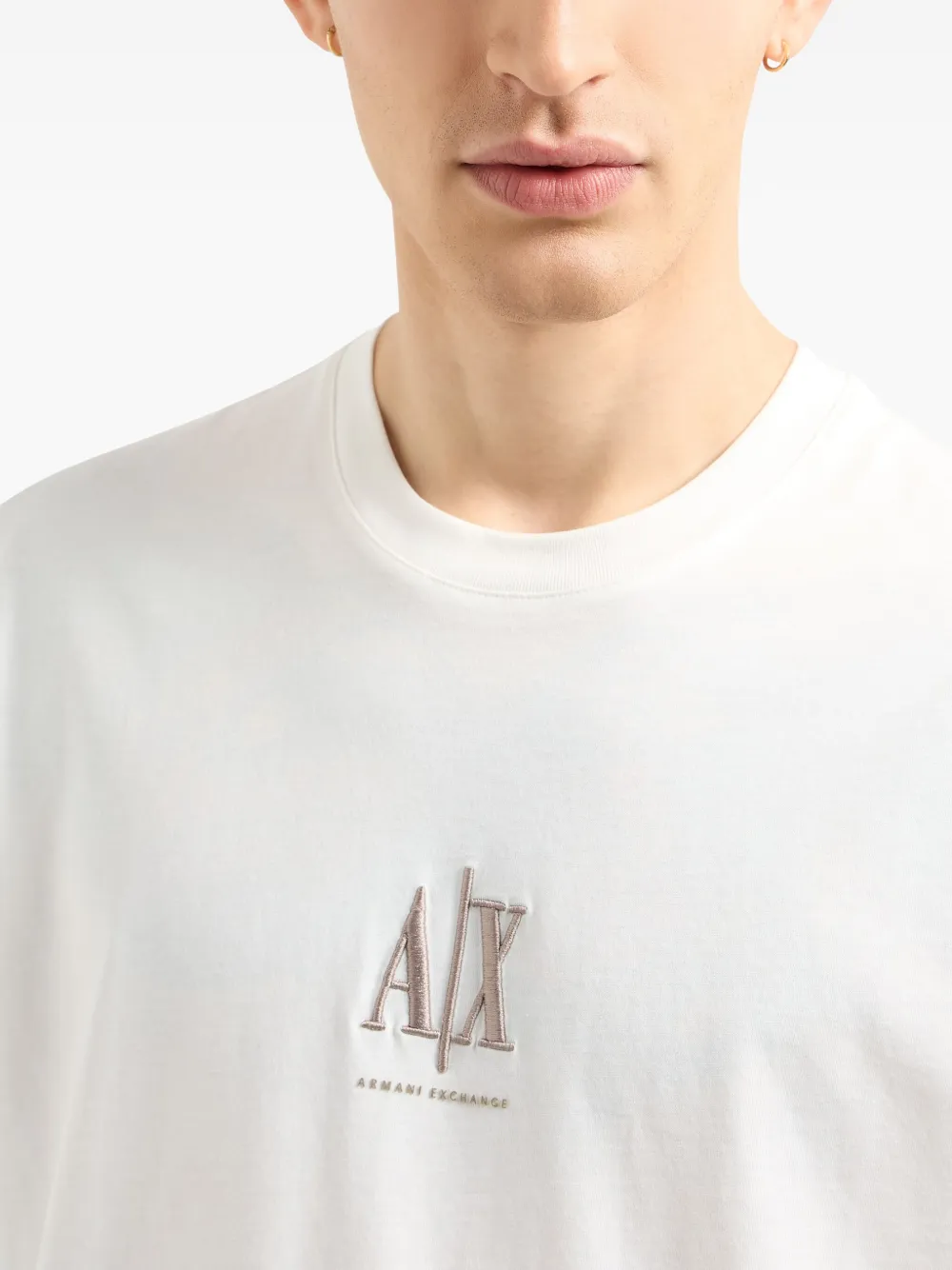 Armani Exchange T-shirt met geborduurd logo Wit