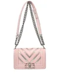 CHANEL Pre-Owned 2017 small Boy Chanel shoulder bag - Pink