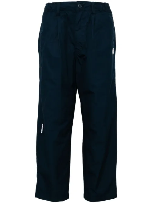 Pantalon à patch logo - AAPE BY *A BATHING APE® - Modalova