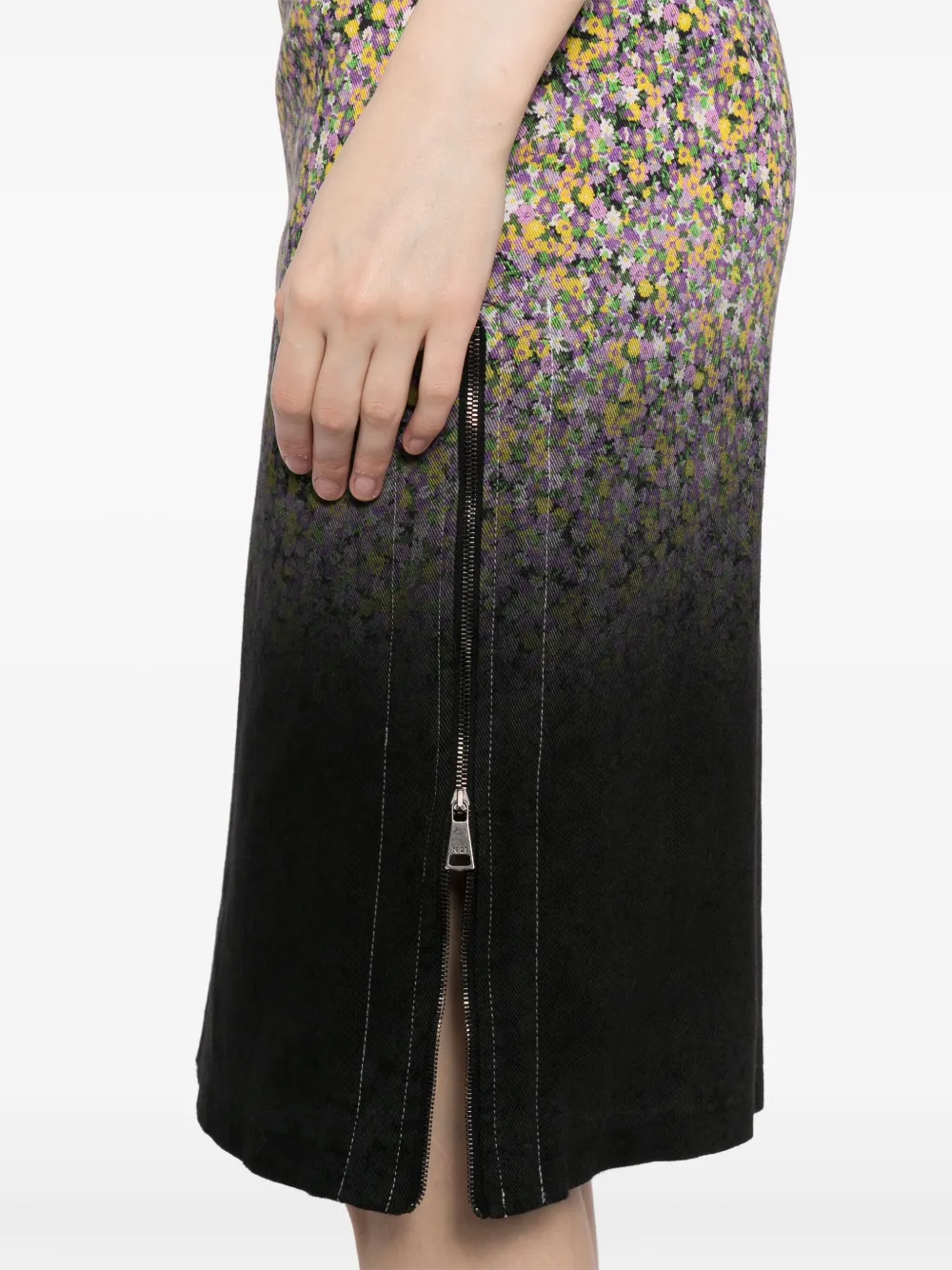 Shop N°21 Floral-print Skirt In Black