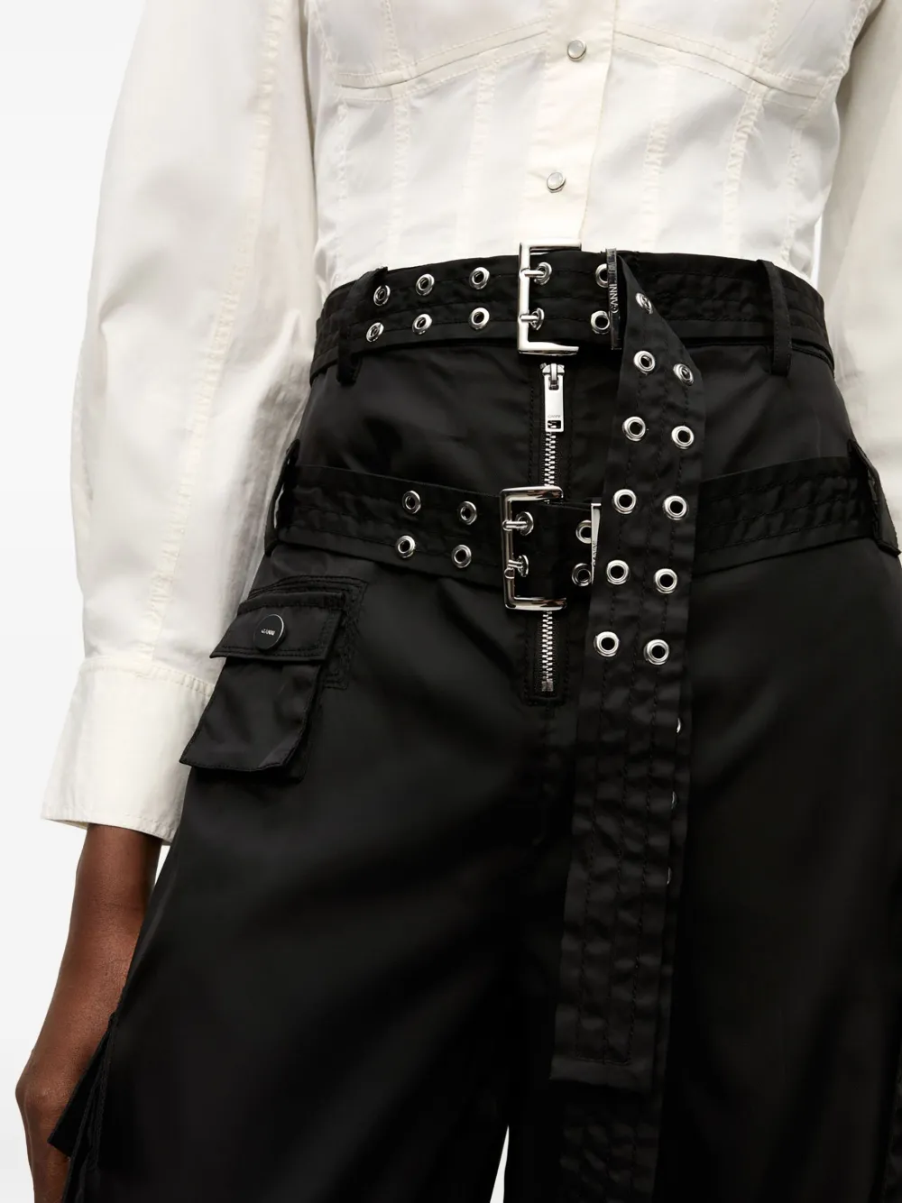 GANNI Broek met ceintuur Zwart