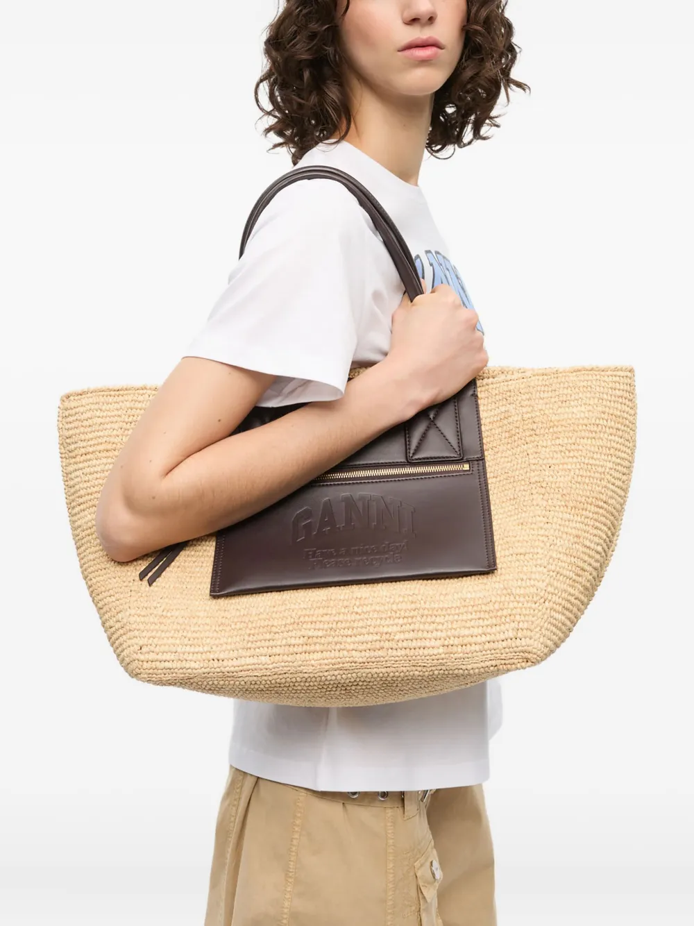 GANNI Raffia shopper Beige