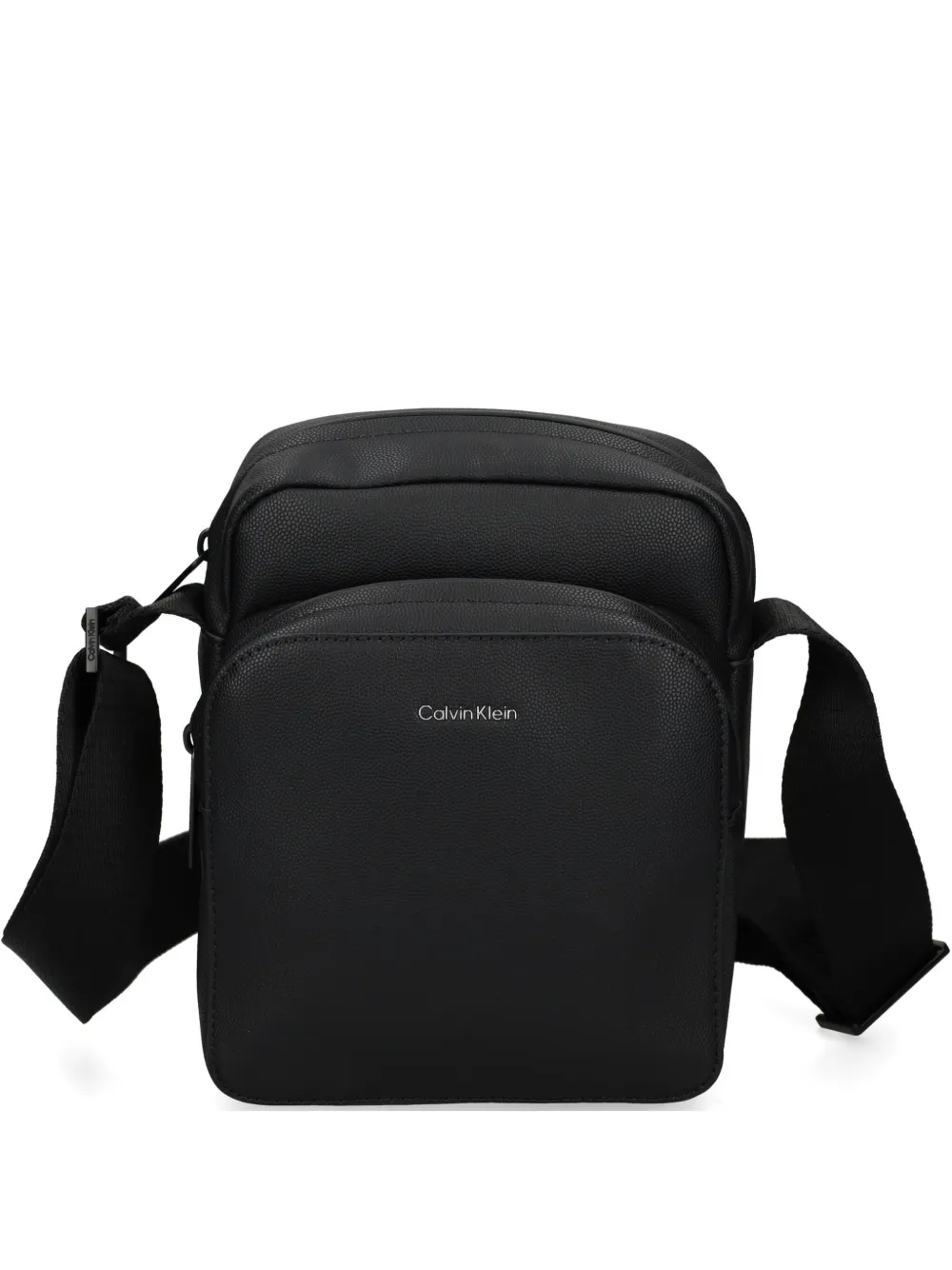 Calvin Klein axelremsväska med logotyp | svart | Image 1
