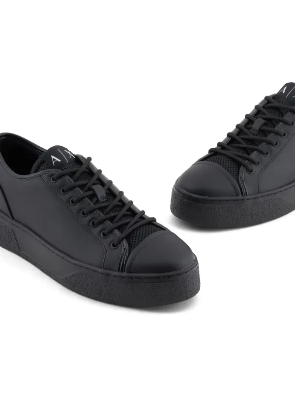 送料/関税込【ARMANI EXCHANGE】ロゴ レザー スニーカー Armani Exchange レザースニーカー | ブラック | FARFETCH JP
