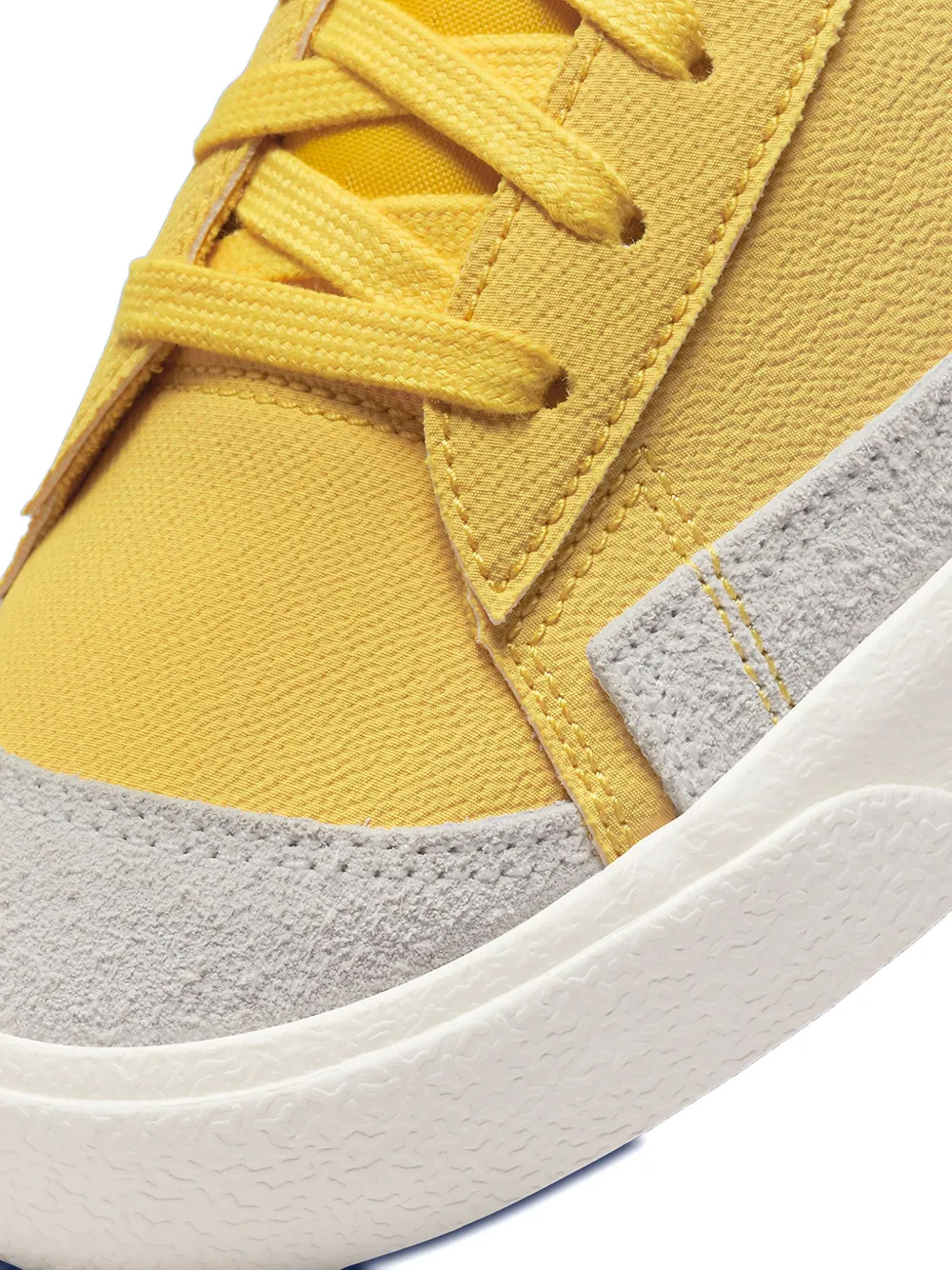Nike Blazer Mid 77 "Vivid Sulfur" sneakers Geel