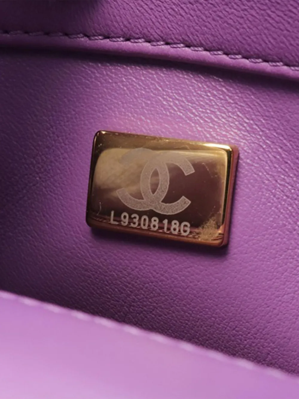 CHANEL Pre-Owned 2021-2024 Small Lambskin Pending CC Flap shoulder bag - Paars