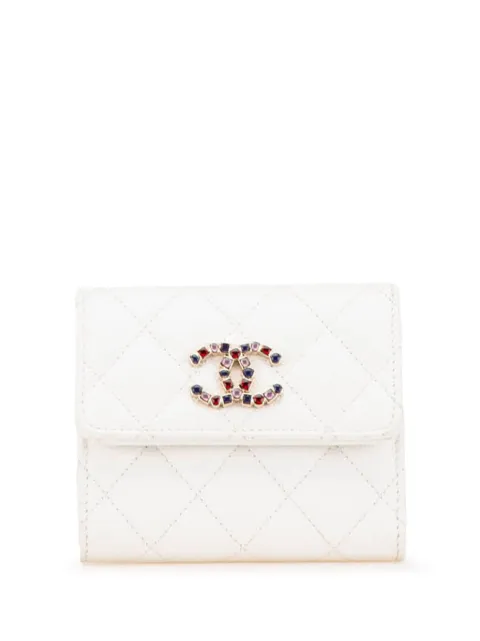 CHANEL Pre-Owned 2021-2024 CC 로고 퀼팅 캐비어 크리스털 3단 스몰 지갑