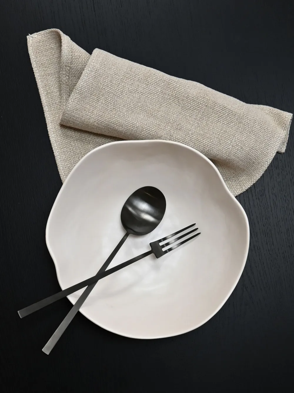  101 Copenhagen Kogei Salad Servers - Black 