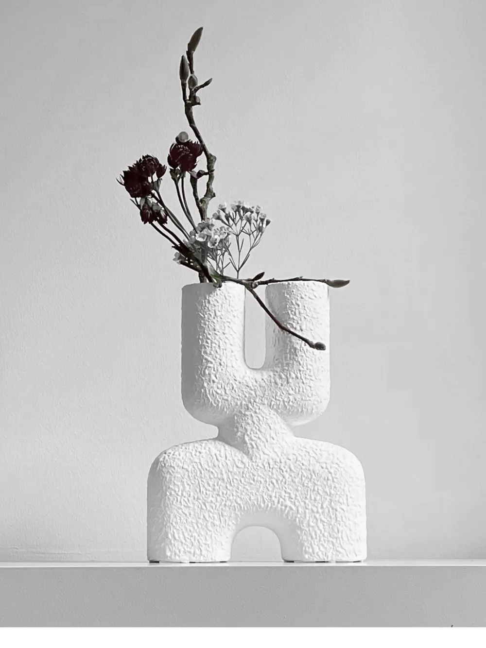 101 Copenhagen Mini Cobra Double Vase (28cm x 6.5cm) | White