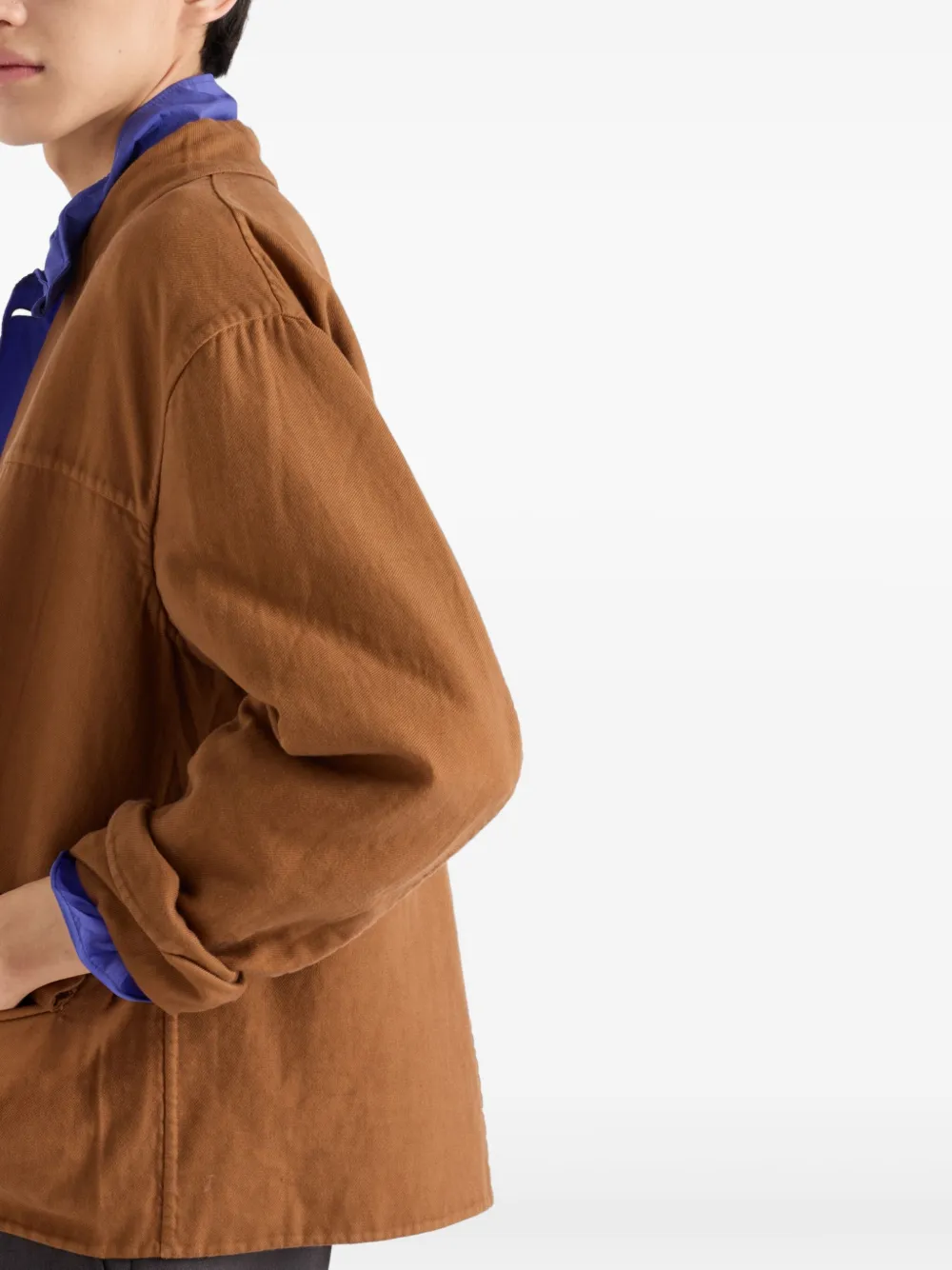 Prada Jack met enkele rij knopen Bruin