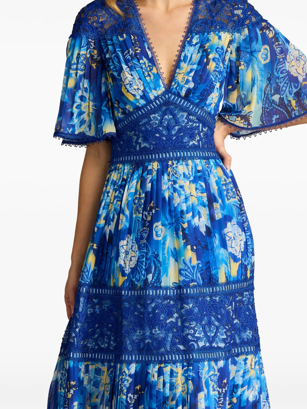 Tadashi Shoji Floral Print Georgette Gown In Blue