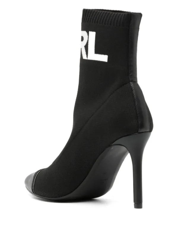 Debut pumps