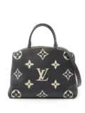 Louis Vuitton Pre-Owned 2021 Grand Palais MM handbag - Black