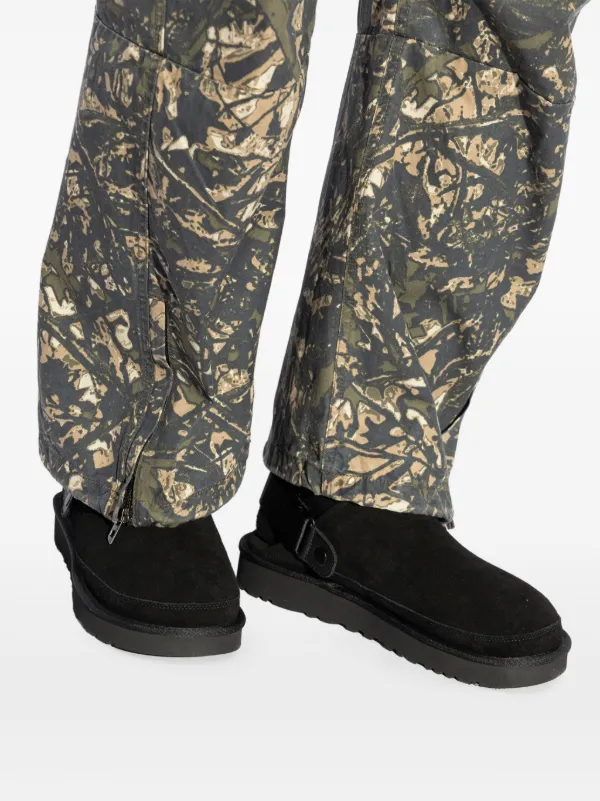 UGG Goldencoast Clogs | Black | FARFETCH RO