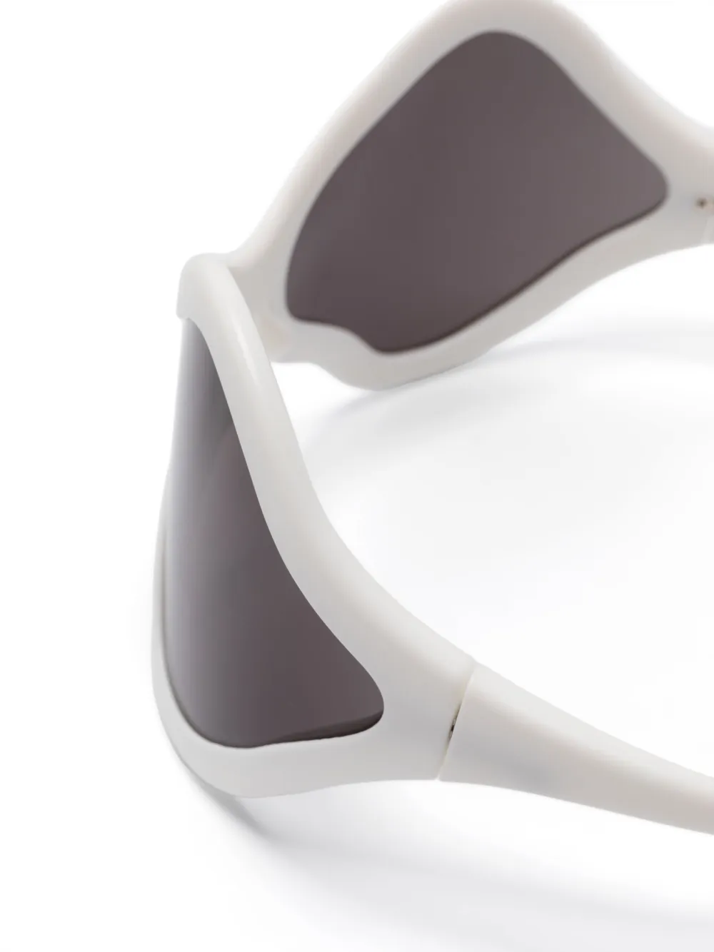 AVAVAV Panda Sunglasses | White | FARFETCH PL