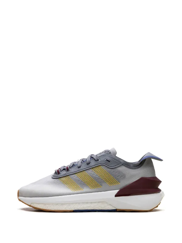 Adidas Avryn “Grey/Shadow Red” スニーカー | グレー | FARFETCH JP
