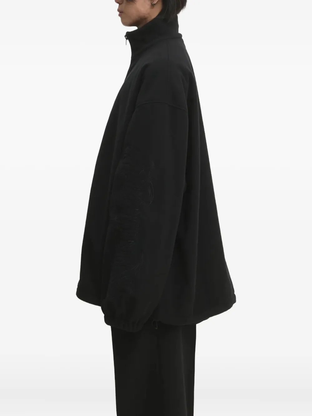 VETEMENTS logo-embossed zip-up jacket Zwart