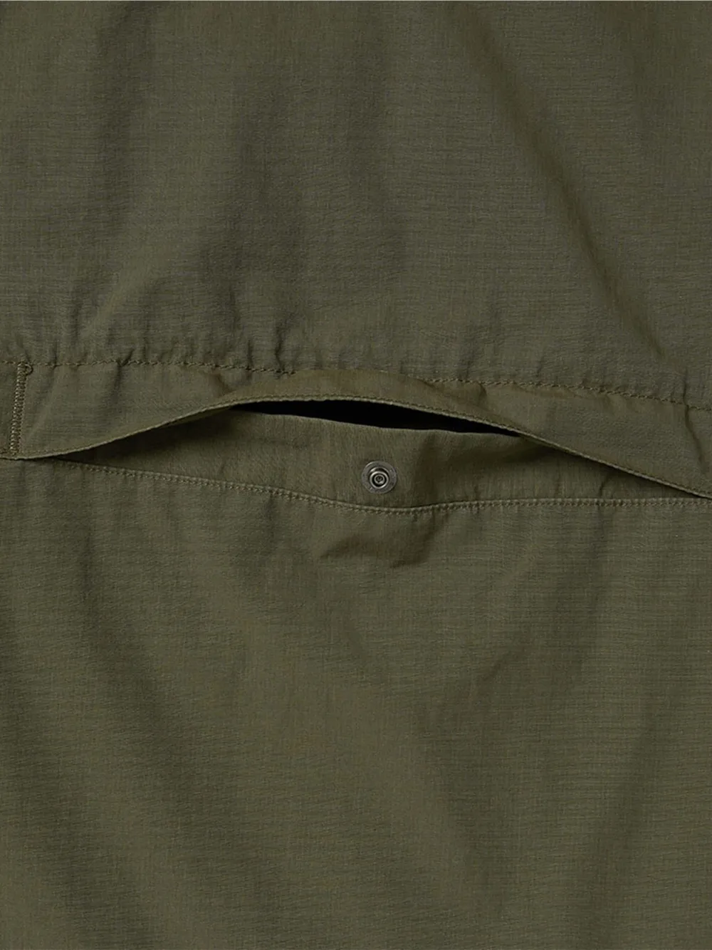 This Is Never That half-zip panelled jacket Groen