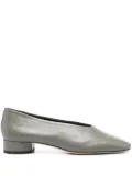 Aeyde leather pumps - Grey