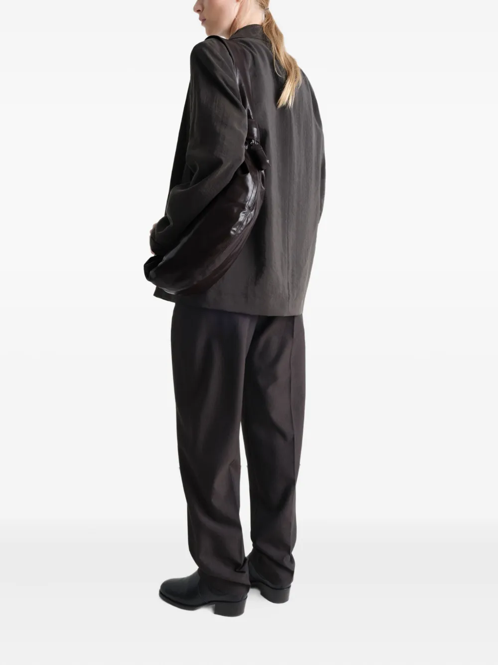 LEMAIRE medium Soft Croissant shoulder bag | Men | Image 2
