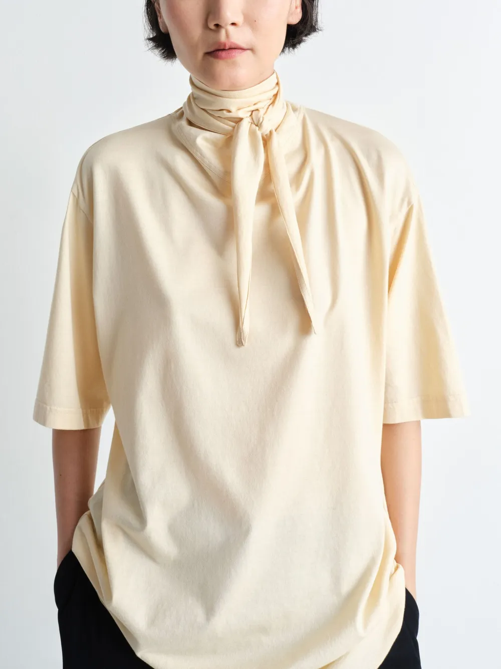 LEMAIRE T-shirt met foulard detail Beige