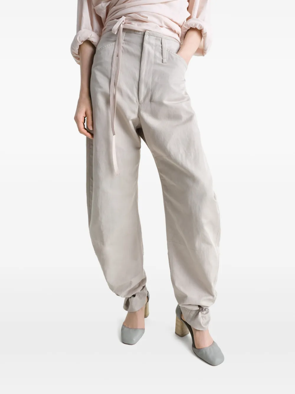 LEMAIRE Fluid broek met toelopende pijpen Beige
