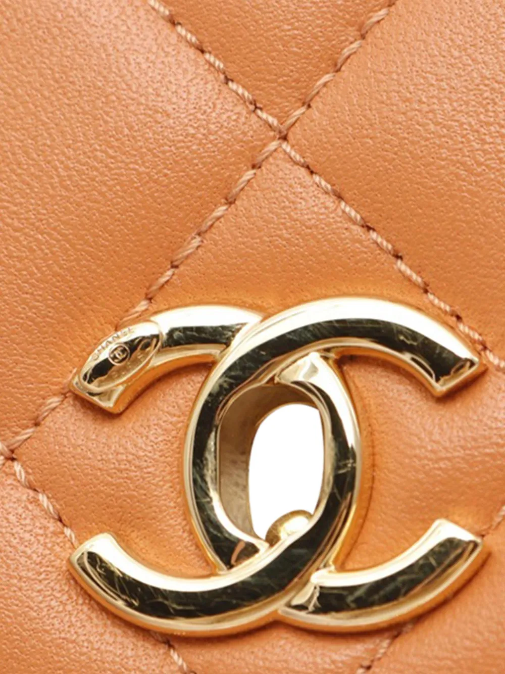 CHANEL Pre-Owned 2021-2024 gewatteerde lamsleren schoudertas met houten kralen en handgreep - Oranje