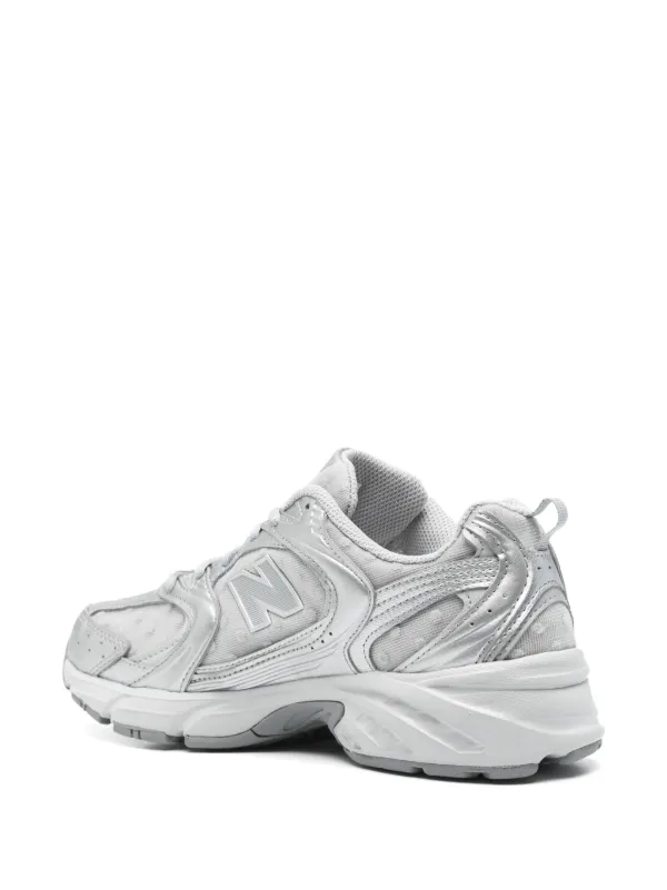 りんご　0507 New Balance 530 