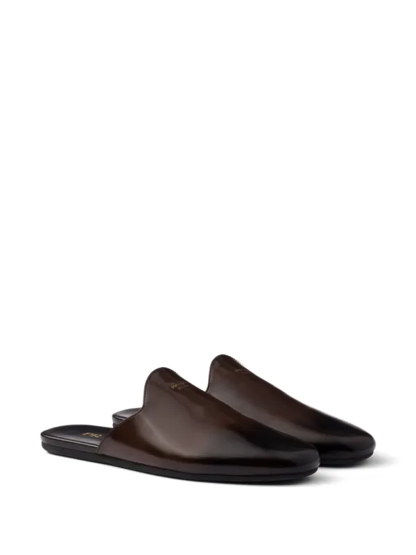 サンダル・ミュール PRADA Dark brown leather Shuffle thong slippers Prada Dark Brown Leather Shuffle Thong Slippers | italist