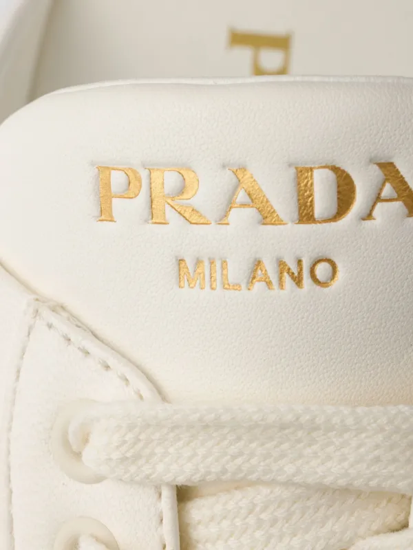 Prada レザースニーカーミュール | ニュートラル | FARFETCH JP