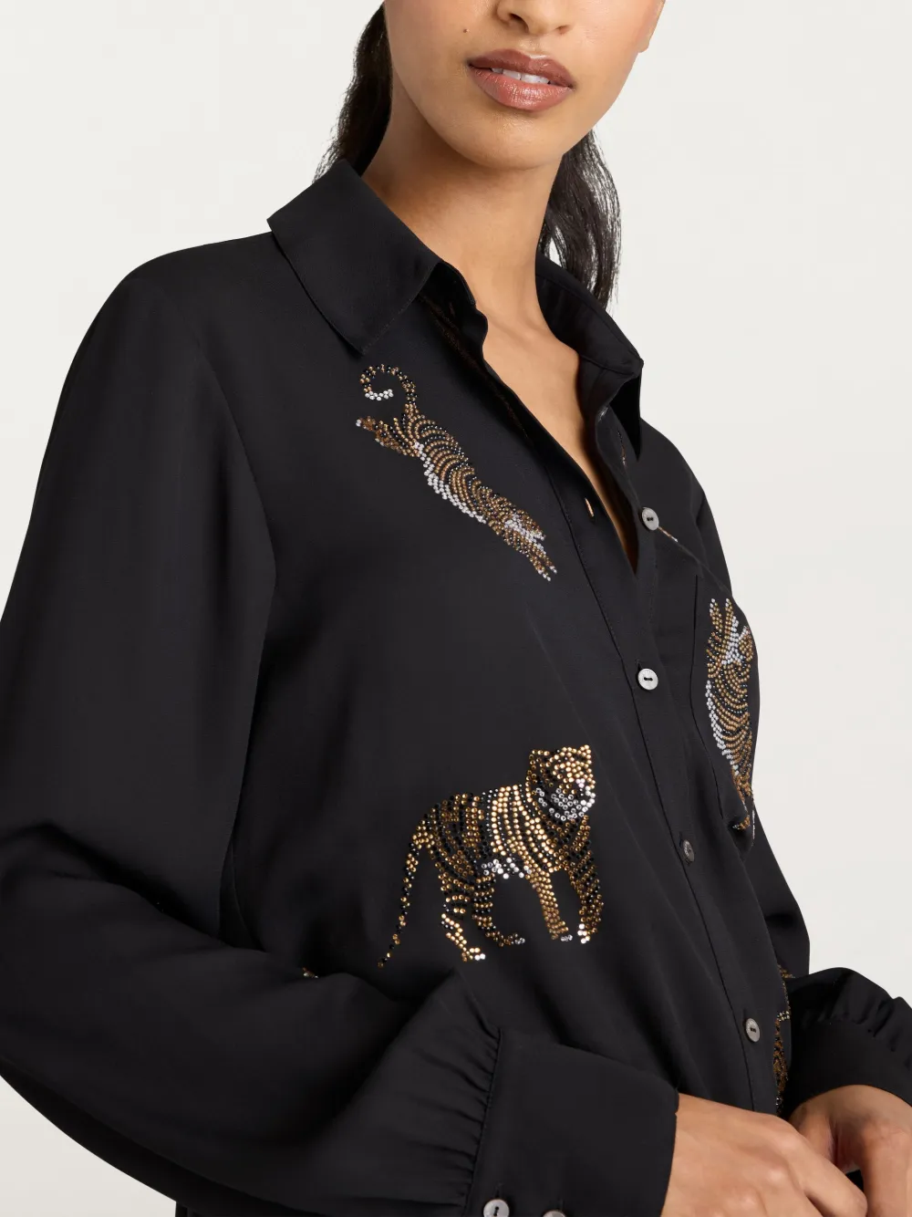 Cinq À Sept Le Tiger Heatset Blanche Top In Black Animal In Black