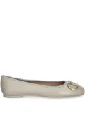 LIU JO maxi-logo ballerina shoes - White