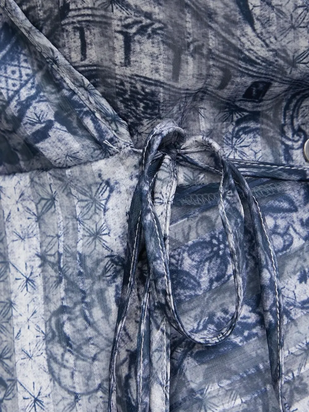 GUESS USA Wikkeltop met paisley-print Blauw