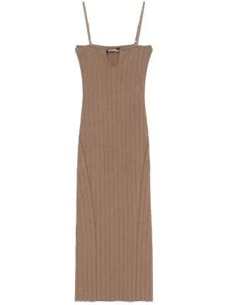 haggar classic fit pleated dress pants Premium Comfort Pants, Front in Dark Chocolate Colors:Silver Nude The new Premium No hand-crafted-rosettes Salma 2 Piece Satin