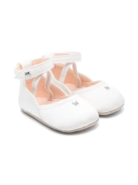 Aruna Seth zapatos primeros pasos Margot