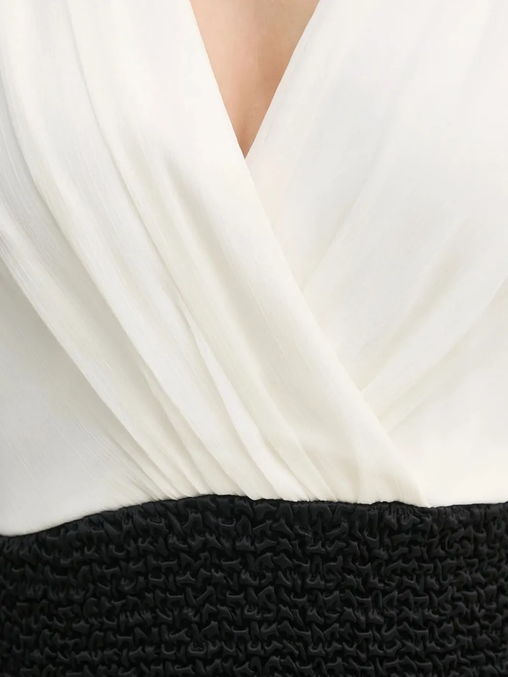 DKNY V-neck textured midi dress Wit