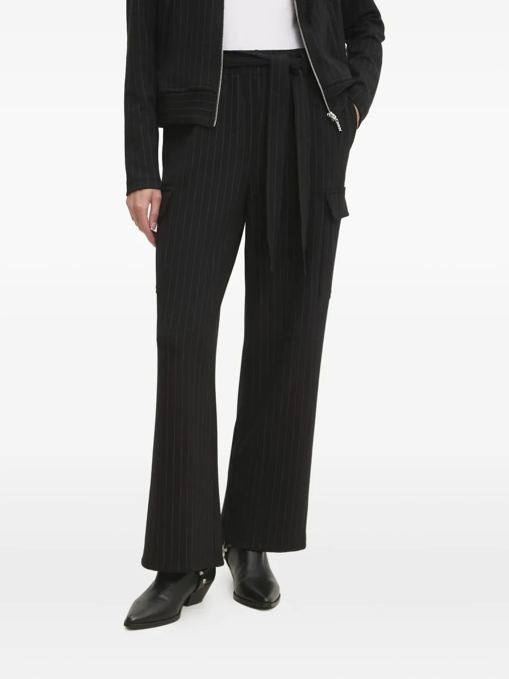 DKNY pinstripe cargo trousers - ブラック DKNY pinstripe cargo trousers - ブラック