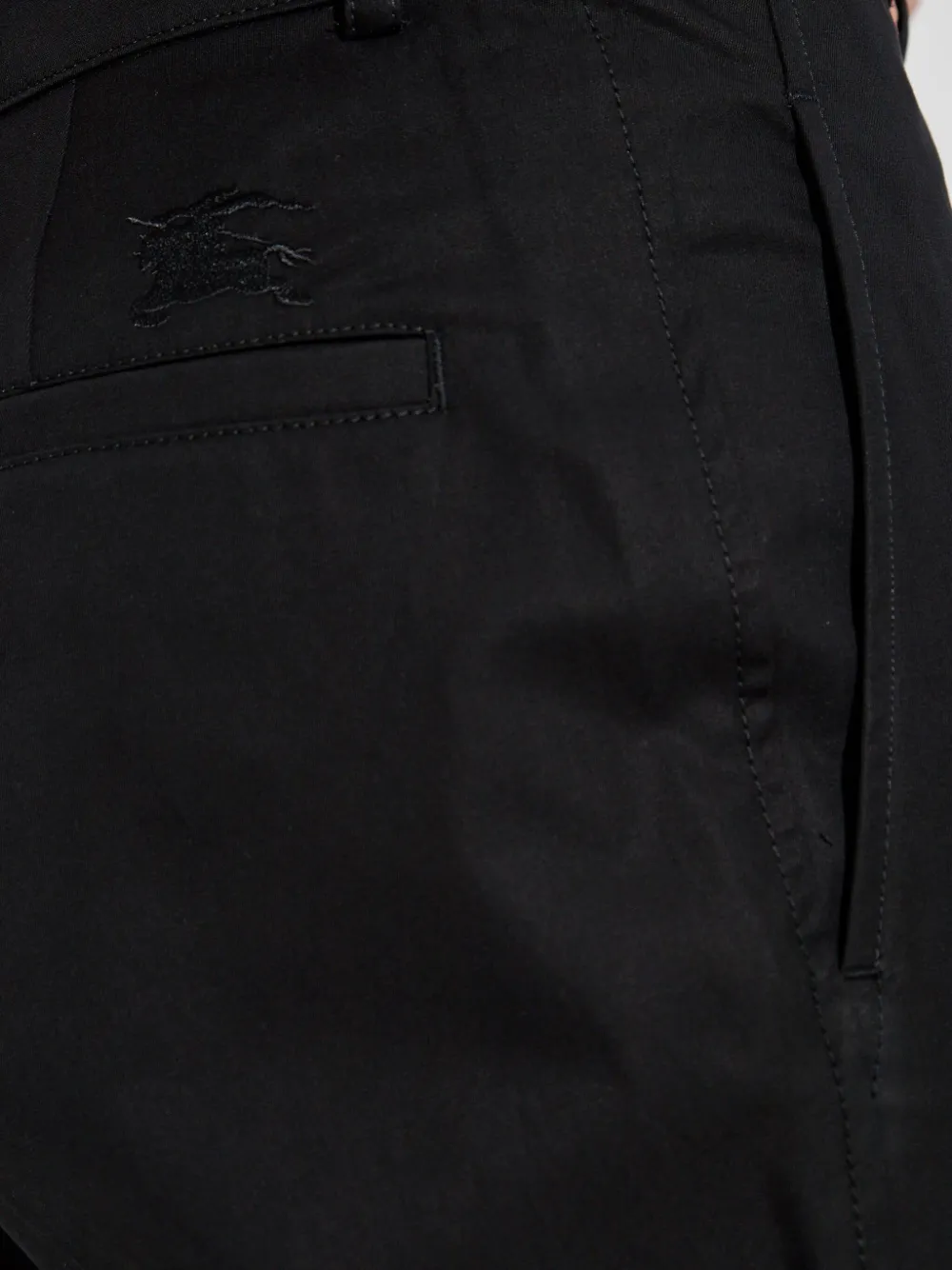 Burberry Broek met Equestrian Knight-borduurwerk Zwart
