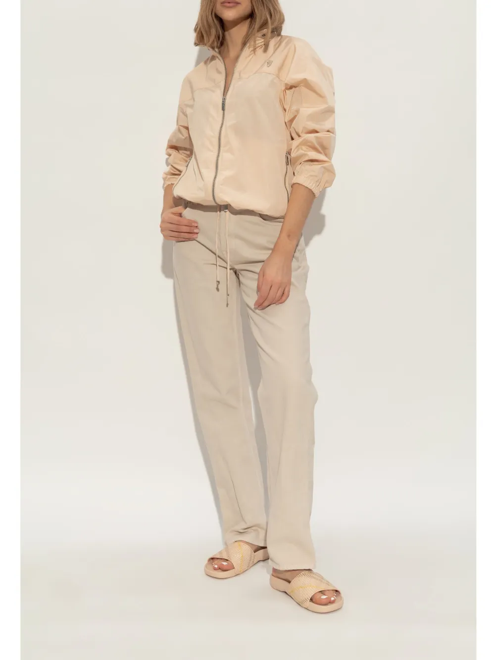 Burberry Waterproof Round Toe Slippers In Nude
