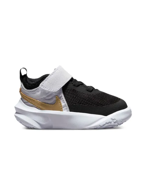Nike Kids Team Hustle D 10 "Black/Metallic Gold/White" sneakers