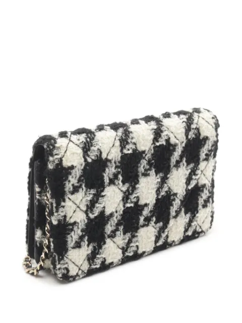 CHANEL Pre-Owned 2019 houndstooth tweed shoulder bag 28723445 - 1