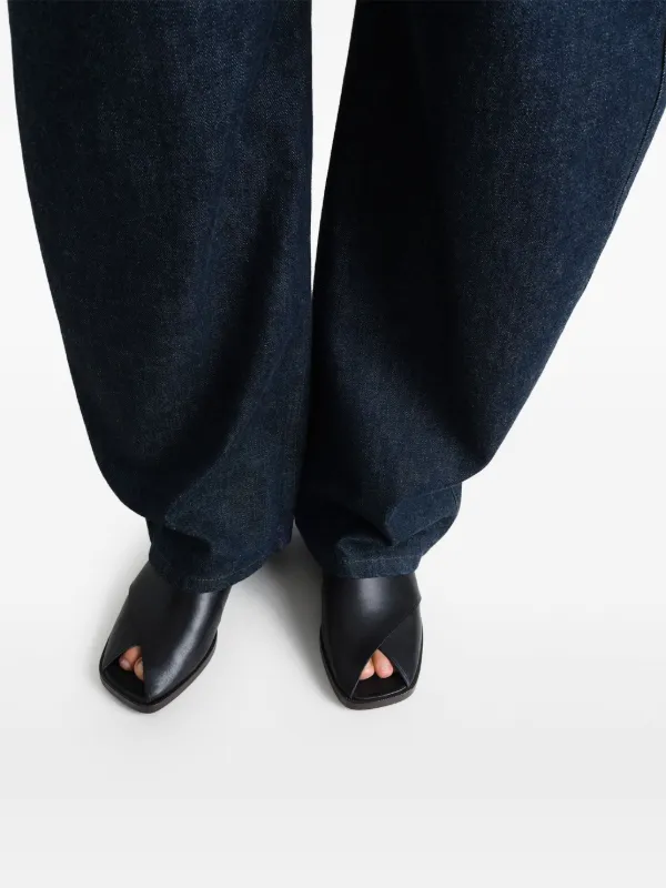 LEMAIRE Cross サンダル | ブラック | FARFETCH JP
