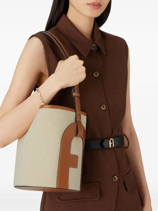 大人気☆Furla フルラ ／ Lido バケットバッグ M バケットバッグ M TONI COGNAC Furla Lido | Furla JP
