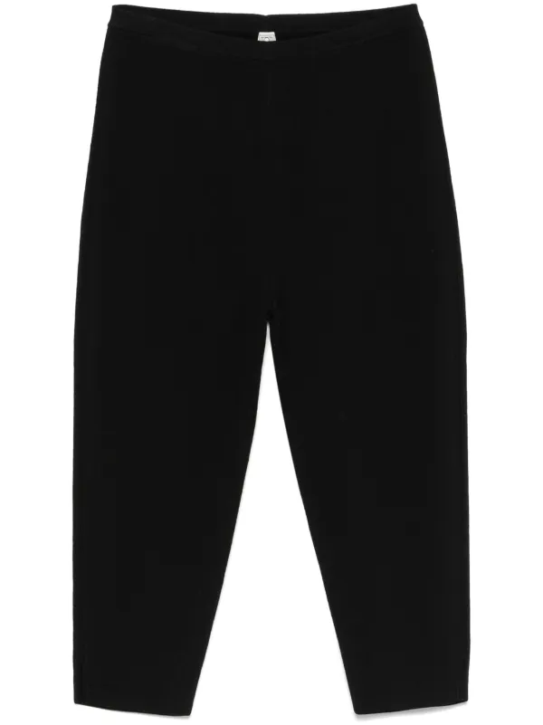 【関税込み】TOTEME ブラック カプリパンツ TOTEME Capri パンツ | ブラック | FARFETCH JP