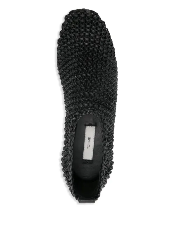 【TOTEME】ブラック The Asymmetric フラットシューズ TOTEME The Asymmetric フラットシューズ | ブラック | FARFETCH JP