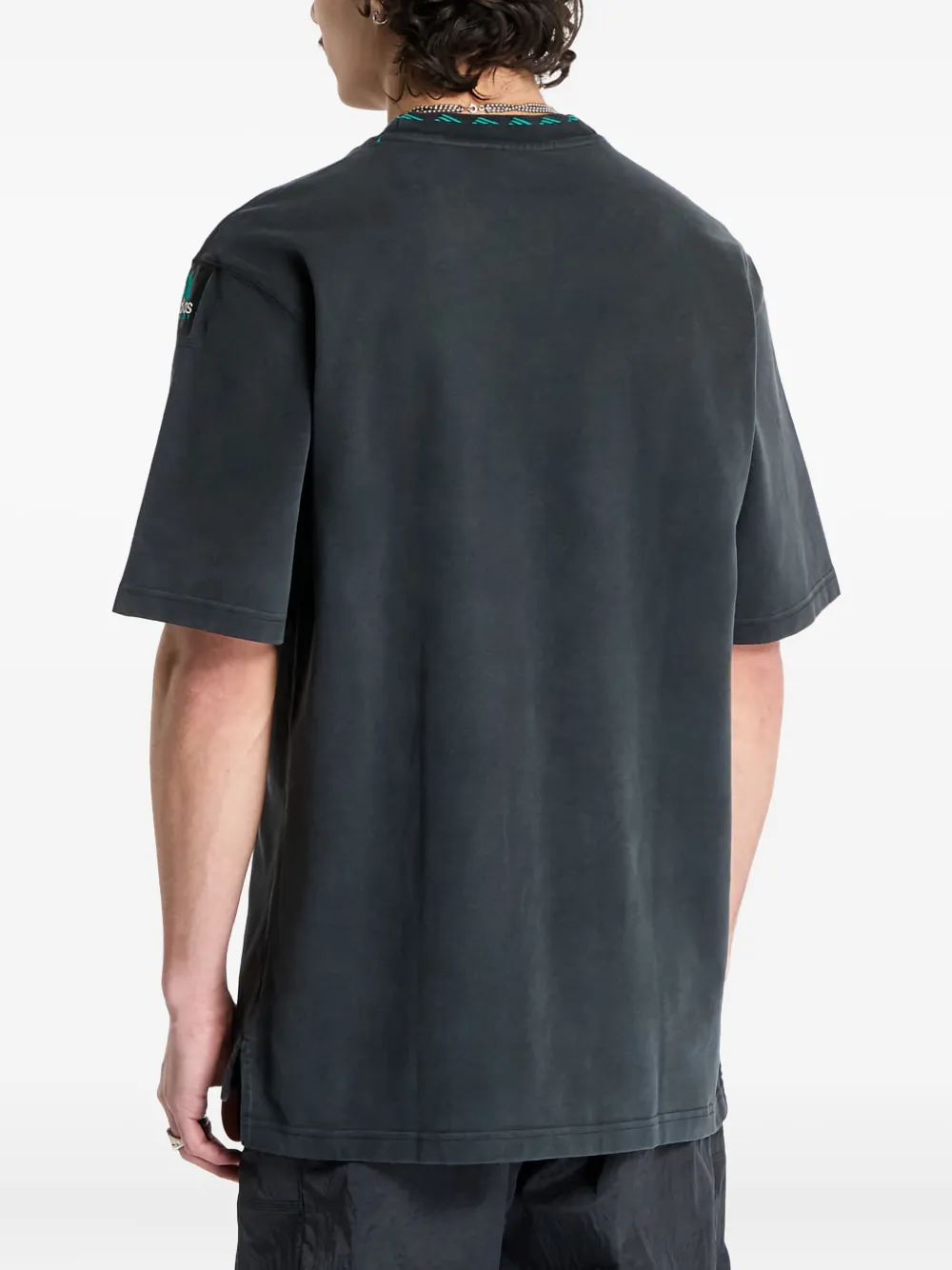 adidas T-shirt met logopatch Zwart