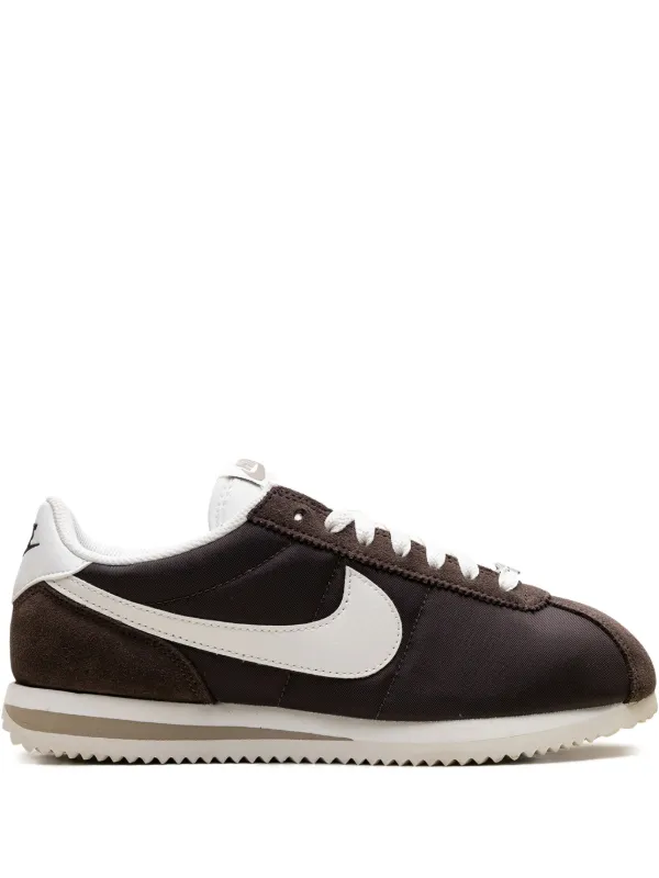 Nike★(W) Nike Cortez Baroque Brown★送料・関税込★ 28411904_57896006_600.jpg