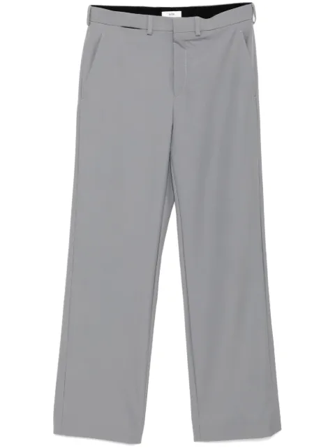 Rier pantalones con dobladillo vuelto
