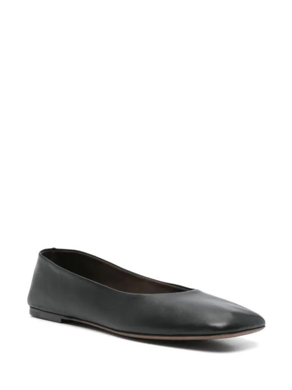 THE ROW ブラックレザーフラットシューズ 37 The Row レザーフラットシューズ | ブラック | FARFETCH JP
