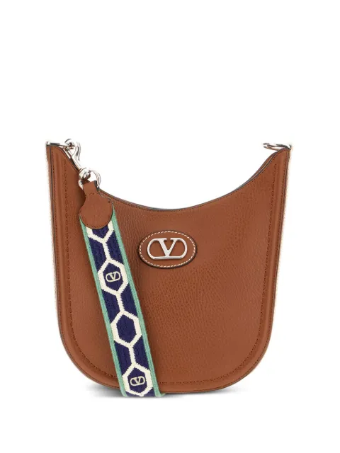 Valentino Garavani شنطة كروس بشعار V المميز
